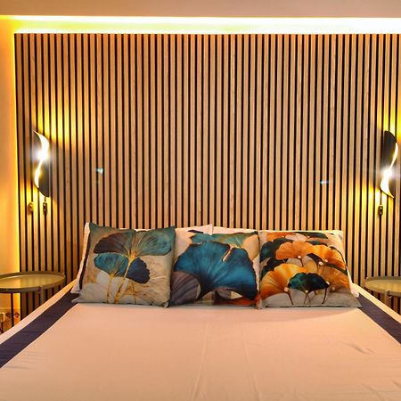 Le Clarisse Pigna Apartment Rome Exterior photo